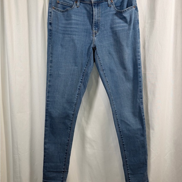Levi's Women's Blue Jeans - Picture 1 of 2